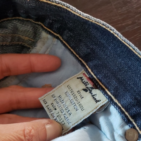 7 for all Mankind Jean's - Size 28 - Picture 3 of 3